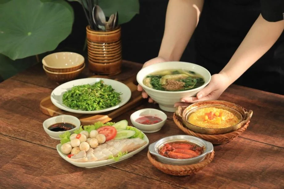 Bữa cơm niêu ngon và bổ dưỡng tại cơm niêu Thiên Lý